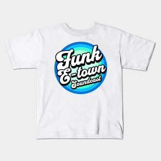 FUNK E-TOWN SOUNDCAST  - Staged Gradient Logo (blue/mint) Kids T-Shirt